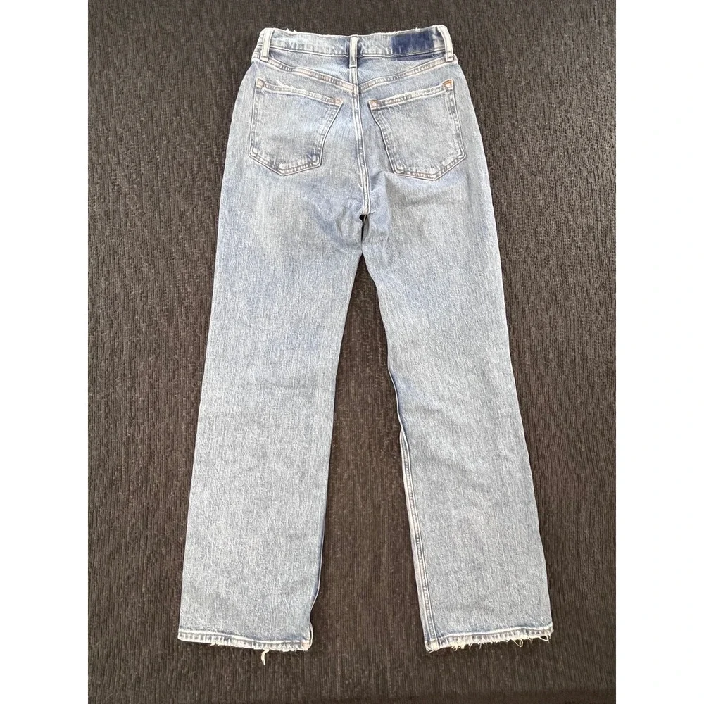 Abercrombie & Fitch 90s Relaxed Jean High Rise Light Wash Distressed 26 2R